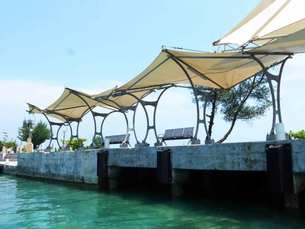 Kanopi membran aesthetic untuk cafe